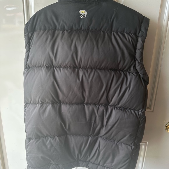 Mountain Hardwear Hunker Down Vest - Picture 2 of 4